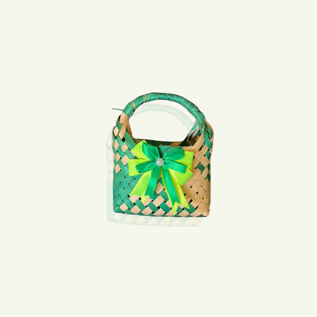 Tas Besek Anyaman Cantik